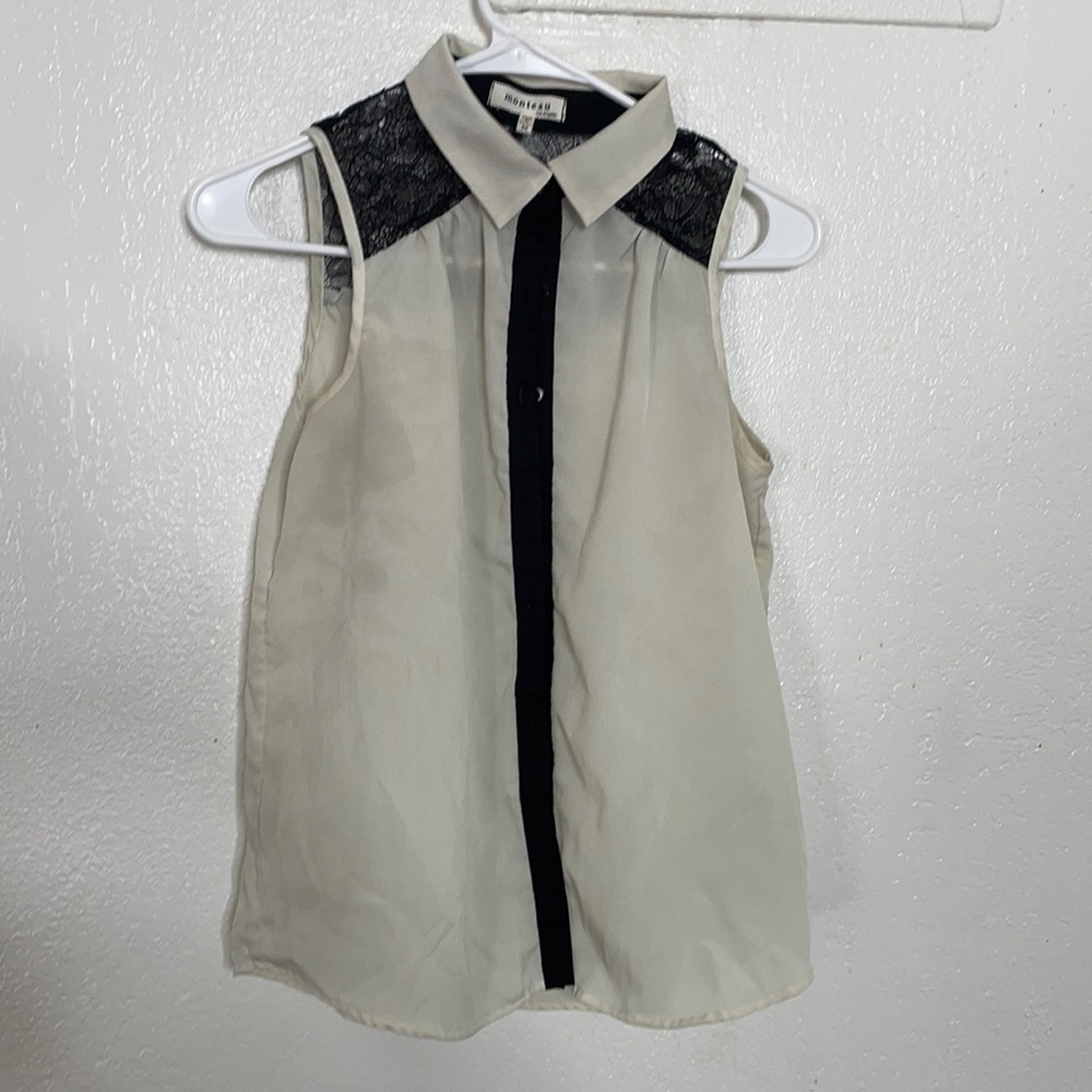 Sz m office shirt
